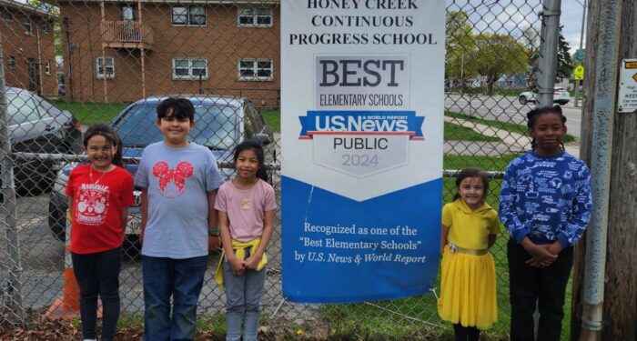 202404BestSchoolSign01